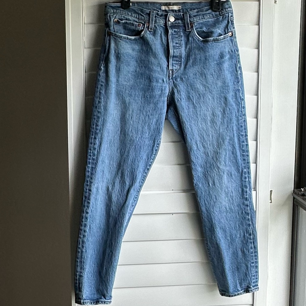 Levi’s Light Blue Denim Jeans